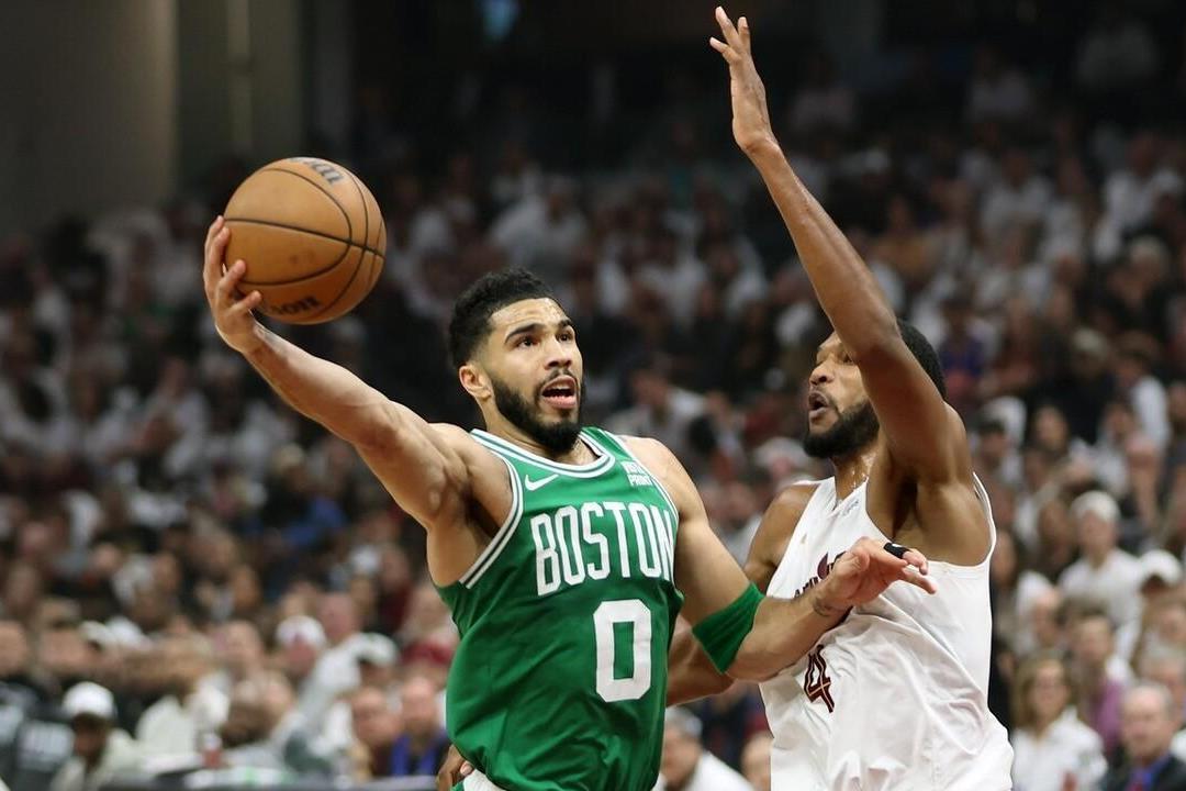 开云官方app入口-凯尔特人队再次胜出，轻松进军东部半决赛